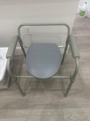 Brand new commode - brand,
